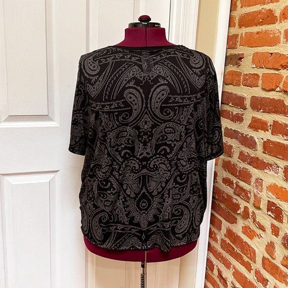 JMS Just My Size Black & Gray Burnout Paisley Print V-Neck T-Shirt - Picture 3 of 5